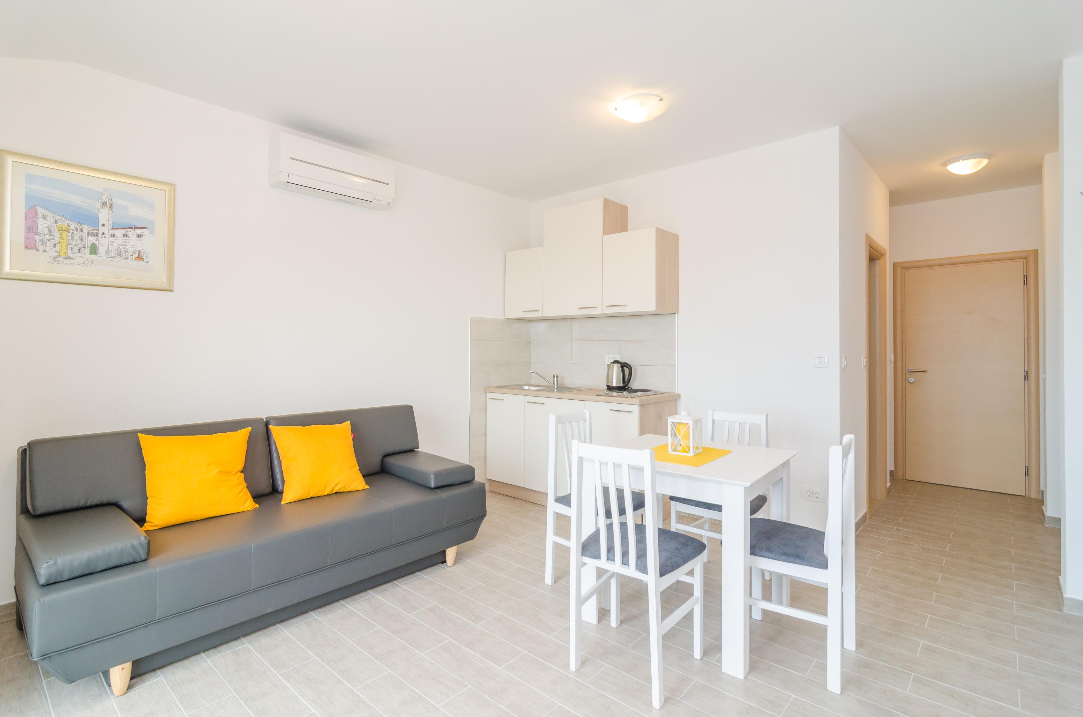 Apartment Dadic *